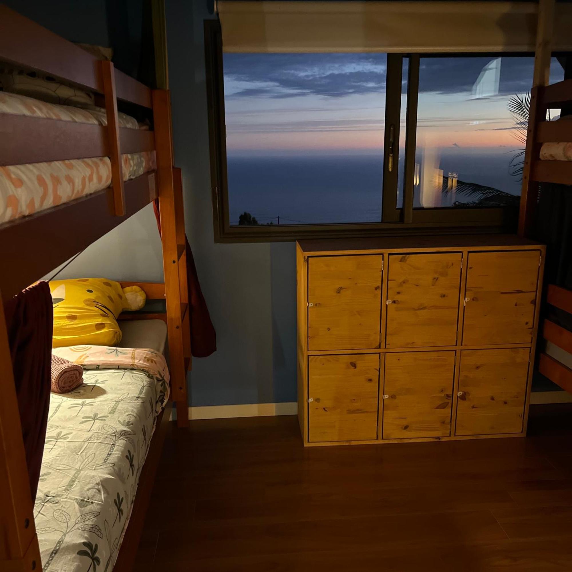 Dodo House Auberge De Jeunesse Сен-Лу Екстериор снимка